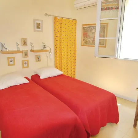 Casa de Férias Lovely In With Wifi Beaucaire (Gard)