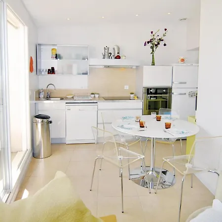 Vakantiehuis Amazing In With Wifi Beaucaire (Gard)