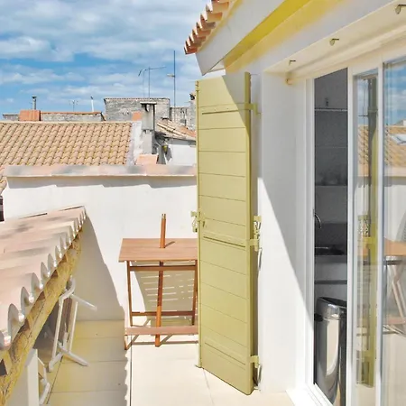 Holiday home Amazing In With Wifi Beaucaire (Gard)